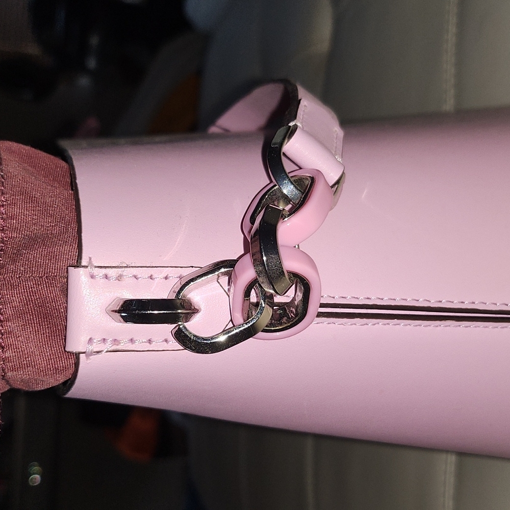 Kate Spade - Picture 2 of 8